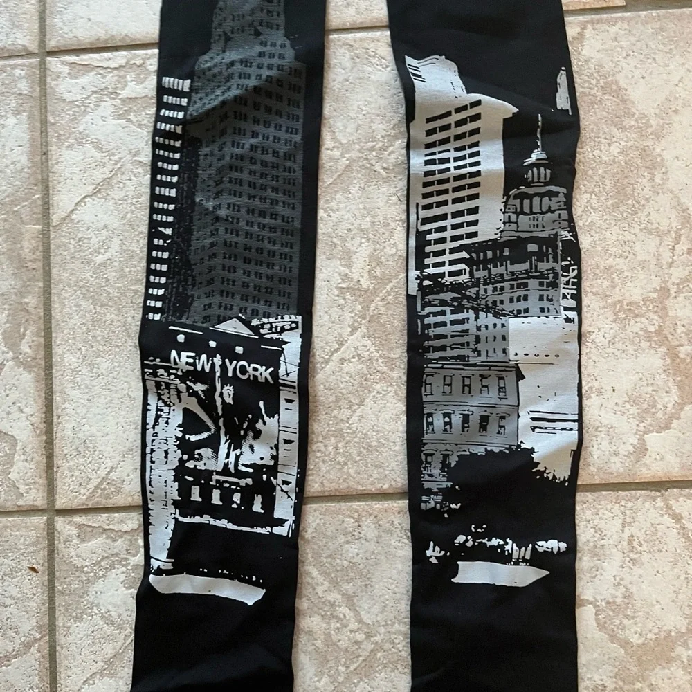 New York print Women's black white Tight l/xl..